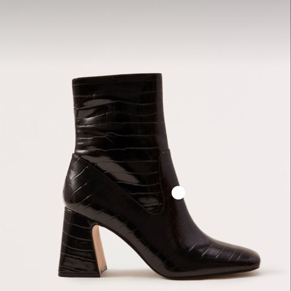 Abercrombie and Fitch crocodile leather black heeled boot - Picture 1 of 8